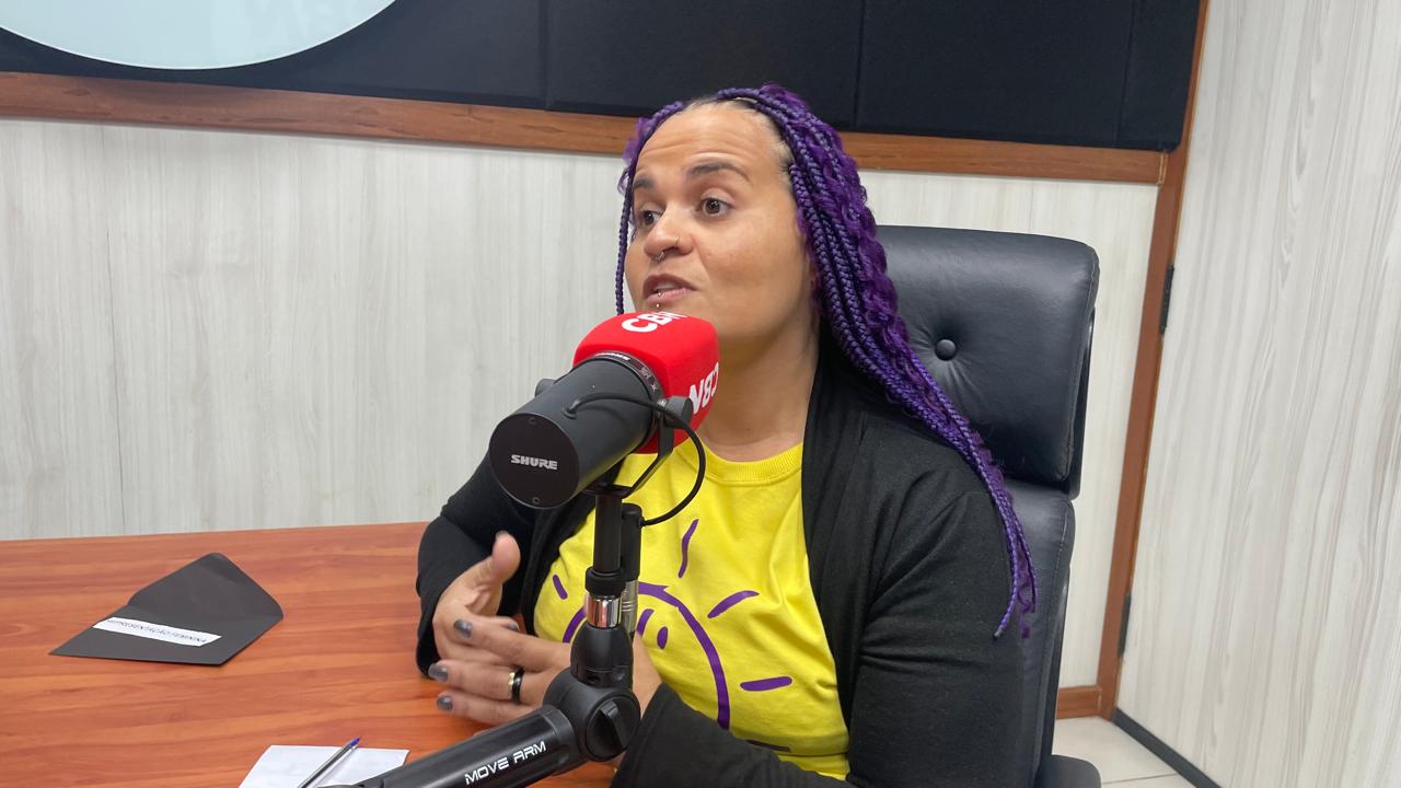 Professora Delliana defende desmilitarização da polícia, aborto legal e critica banalização de pedidos de impeachment
