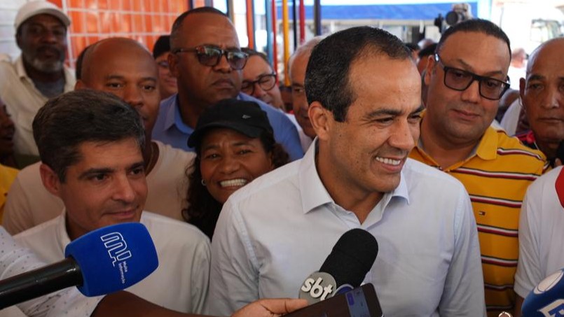 ACM Neto descarta diálogo com MDB e sinaliza apoio a Caiado; chapa completa será lançada em Feira