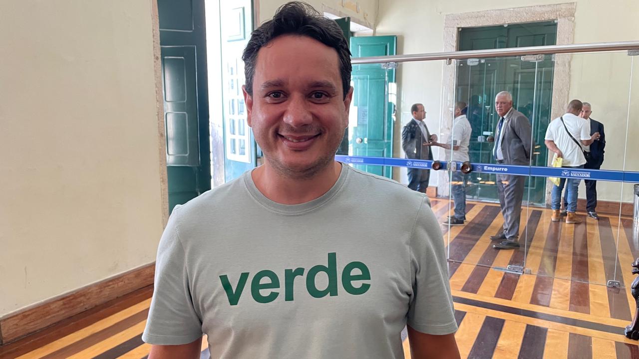 Ausente na convenção, André Fraga diz que PV homologou sua candidatura e acusa PT de 'perseguição' e 'violência política'