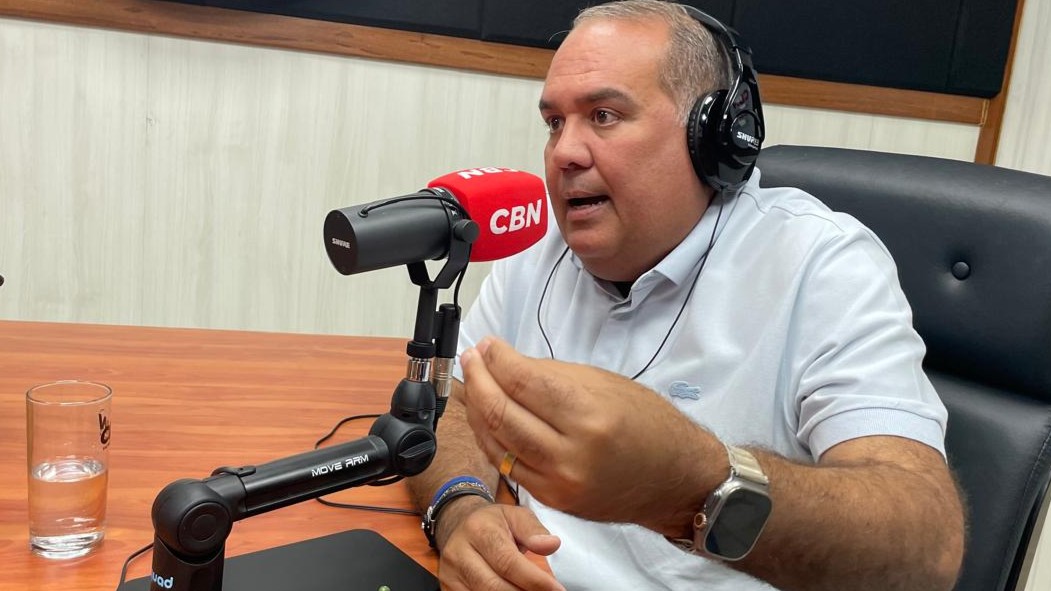 'Torço por Zé Ronaldo, mas a única coisa que não podemos fazer é errar', admite Sandro Régis