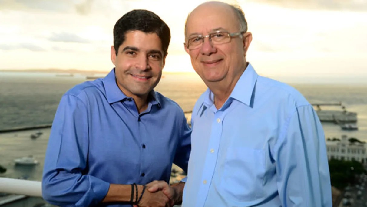 Plano A de Neto mantém Zé Ronaldo como vice, mas pesquisa vai medir desgaste em Feira